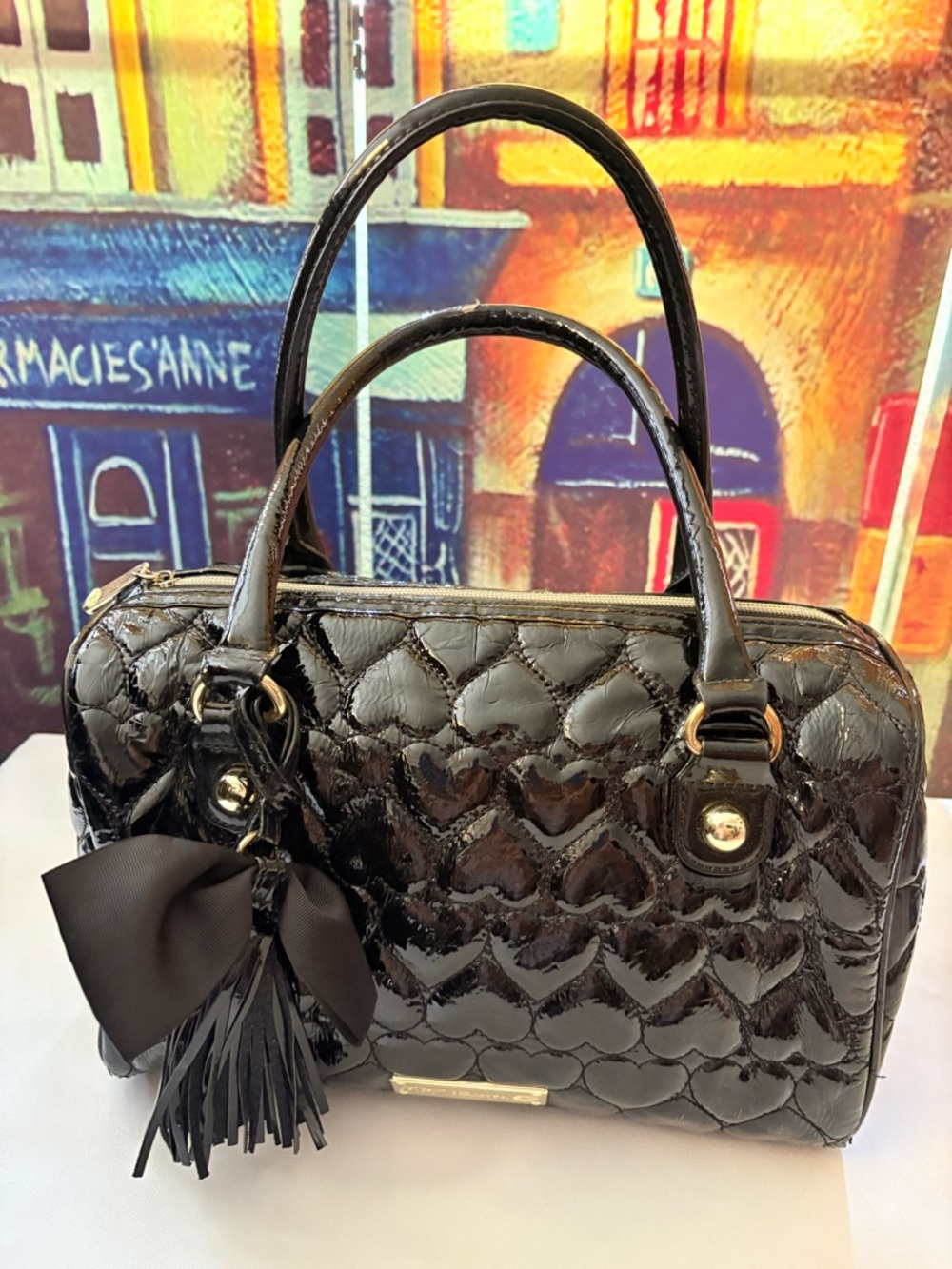 Betsey Johnson Black Heart Quilted Patent Satchel + Bow Tassel Charm Needs Love